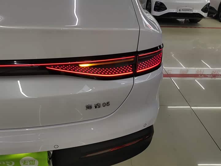 BYD Seal 05 DM-i Hybrid 2025 2025款 DM-i 智驾版 55KM豪华型