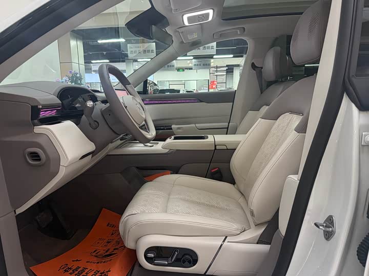 Zeekr 7X 2025 2025款 75kWh 后驱智驾版