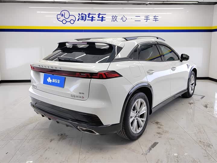 Bestune B70S 2022 2022款 1.5T 智潮统帅