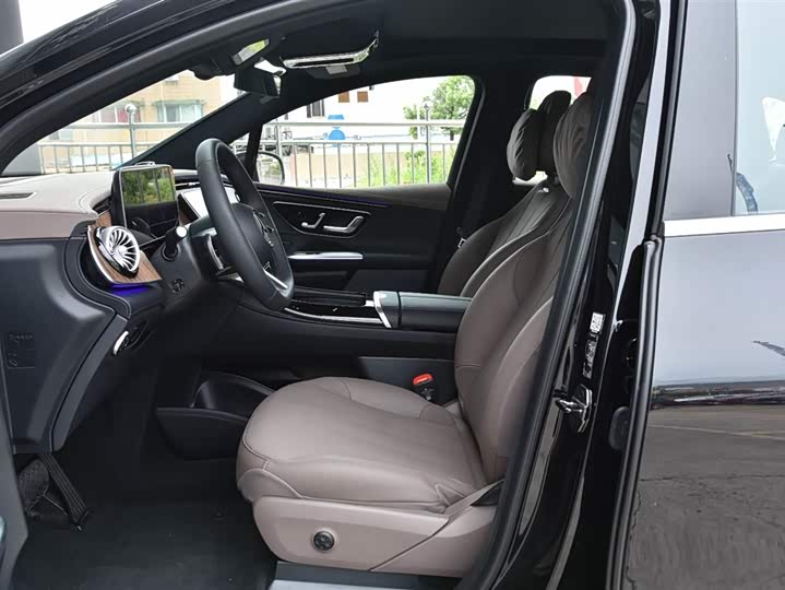 Mercedes-Benz EQE SUV 2024 2024款 500 4MATIC 豪华版