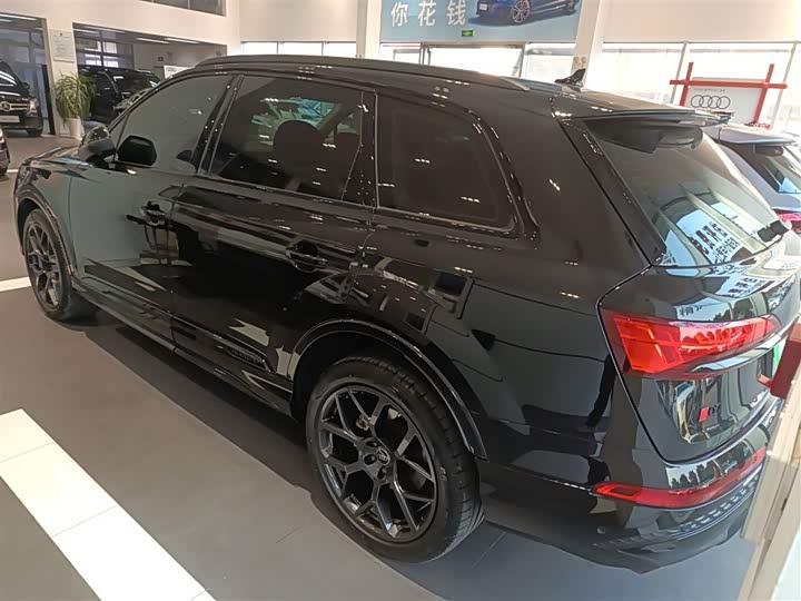 Audi Q7 2024 2024款 45 TFSI quattro S line黑武士型