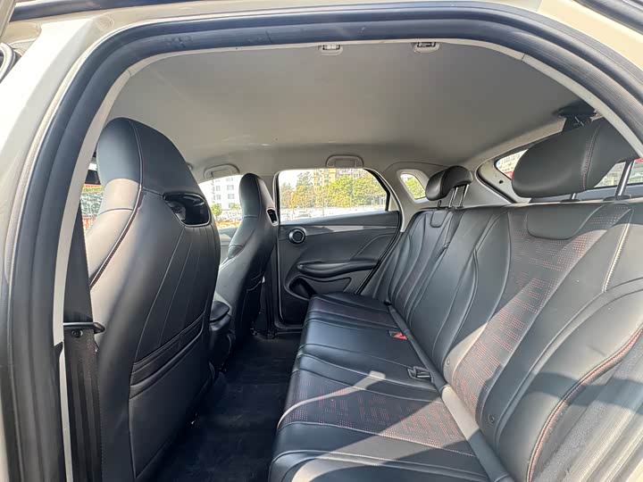 BYD E2 2023 2023款 豪华型