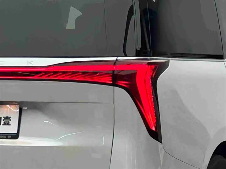 Buick GL8 Century 2025 2025款 2.0T 七座蕴世版