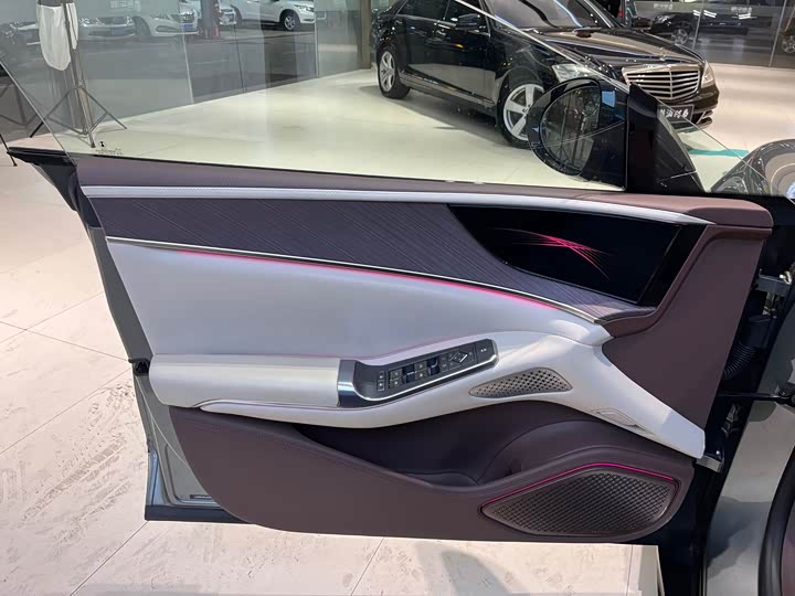 Denza Z9GT 2024 2024款 1100四驱Ultra版