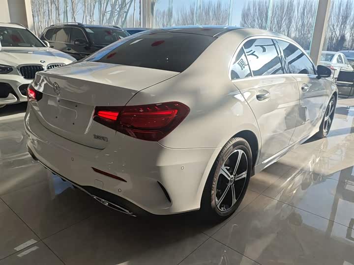 Mercedes-Benz A-Class 2025 2025款 A 200 L 时尚型