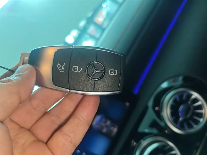 Mercedes-Benz A-Class 2025 2025款 A 200 L 时尚型