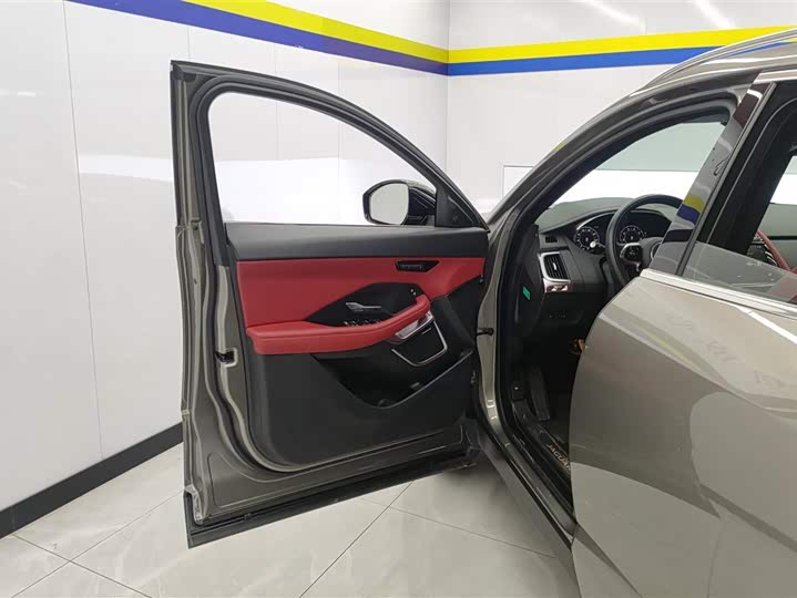 Jaguar E-Pace 2024 2024款 进取运动版 R-DYNAMIC S