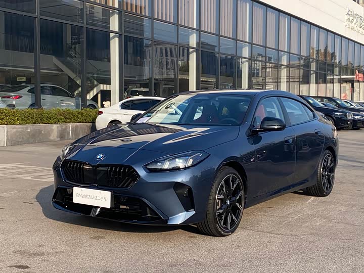 BMW 2 Series 2025 2025款 225L M运动曜夜套装