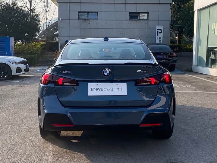 BMW 2 Series 2025 2025款 225L M运动曜夜套装
