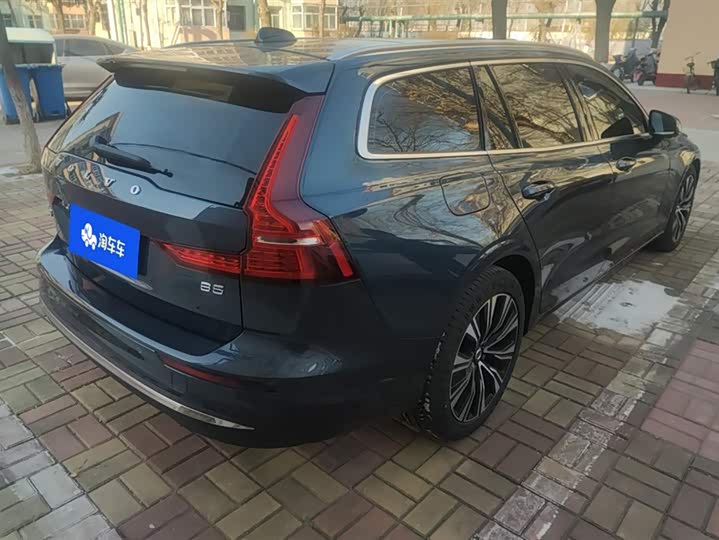 Volvo V60 2024 2024款 B5 智远豪华版