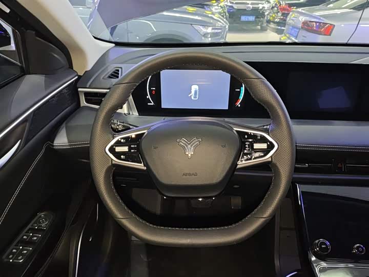 Hozon U 2023 2023款 哪吒U-Ⅱ 400 U秀版 三元锂