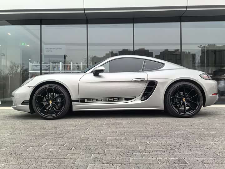 2023 Porsche 718