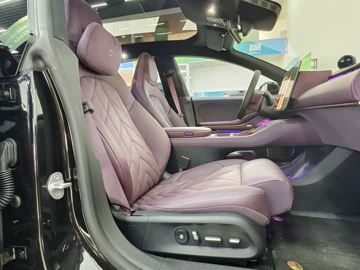 Nio ET5T 2025 2025款 暗影套装限定版 100kWh Touring