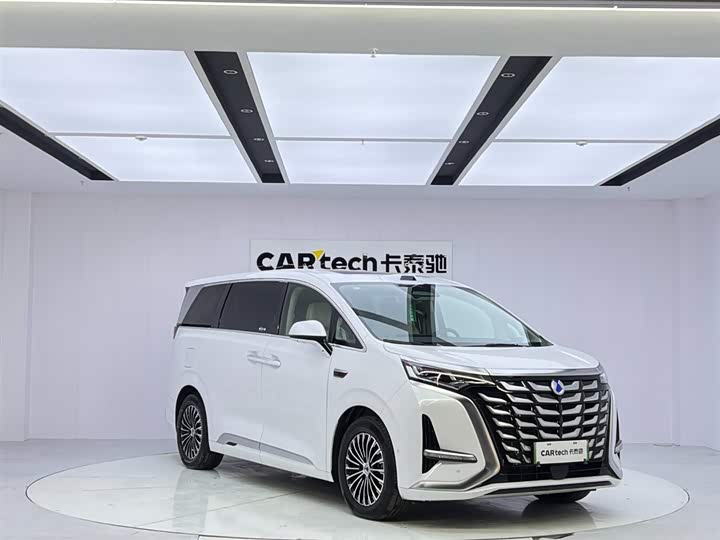 Denza D9 2025 2025款 DM-i 智驾版 1020 四驱旗舰型