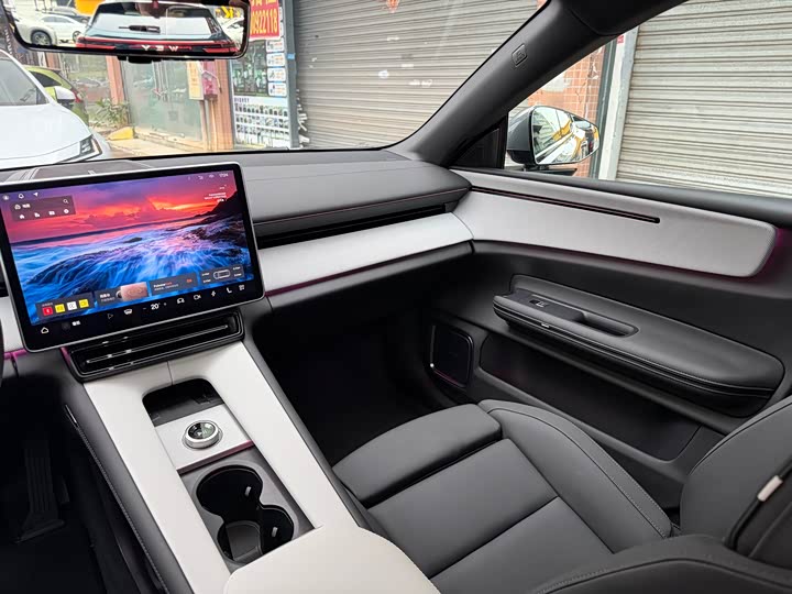 Polestar 4 2024 2024款 双电机长续航PLUS 双星互联版