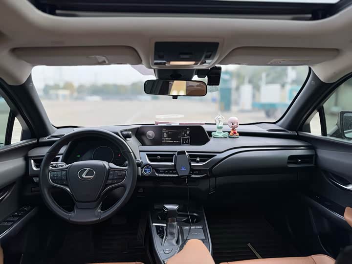 Lexus UX 2020 2020款 260h 探·趣版 国V