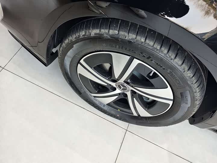 Mercedes-Benz Vito 2024 2024款 2.0T 商务版 7座