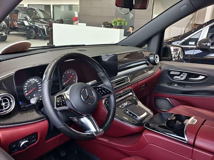 Mercedes-Benz Vito 2024 2024款 2.0T 商务版 7座