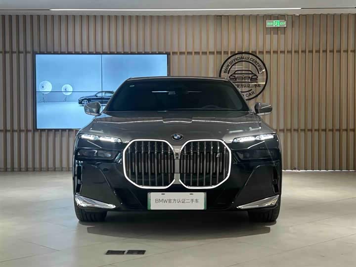 BMW i7 2023 2023款 xDrive60L M运动套装