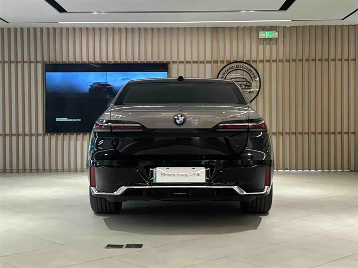 BMW i7 2023 2023款 xDrive60L M运动套装