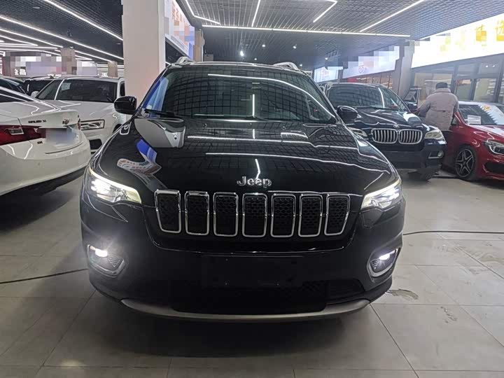 2020 Jeep Cherokee
