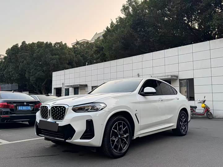 BMW X4 2022 2022款 xDrive 25i M运动套装
