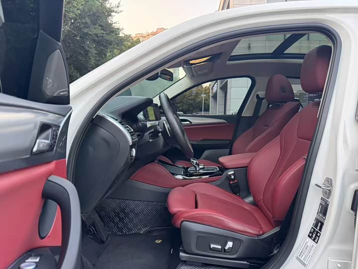 BMW X4 2022 2022款 xDrive 25i M运动套装