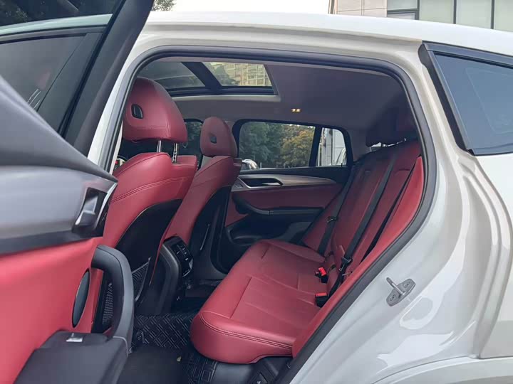 BMW X4 2022 2022款 xDrive 25i M运动套装