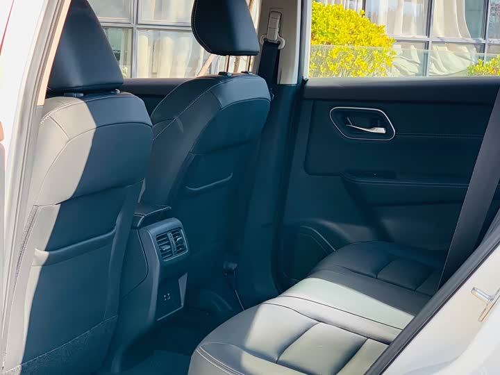 Nissan X-Trail 2021 2021款 VC-Turbo 300 CVT 2WD舒适版