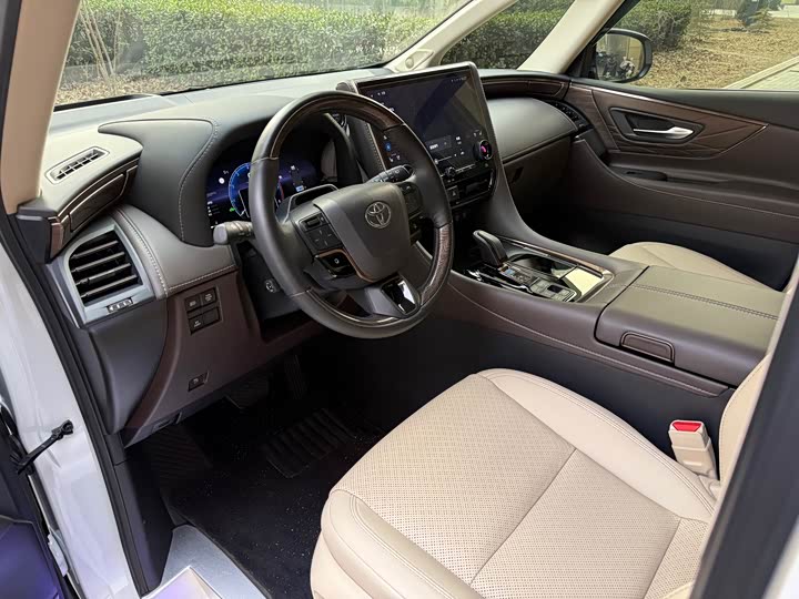 Toyota Alphard 2024 2024款 双擎 2.5L 臻享版