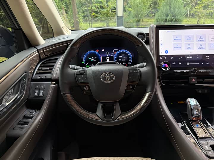 Toyota Alphard 2024 2024款 双擎 2.5L 臻享版