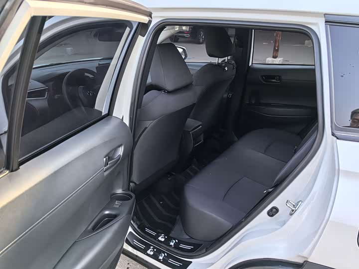 Toyota Corolla Cross 2024 2024款 2.0L 先锋版