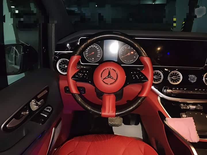 Mercedes-Benz Vito 2024 2024款 2.0T 精英版 7座