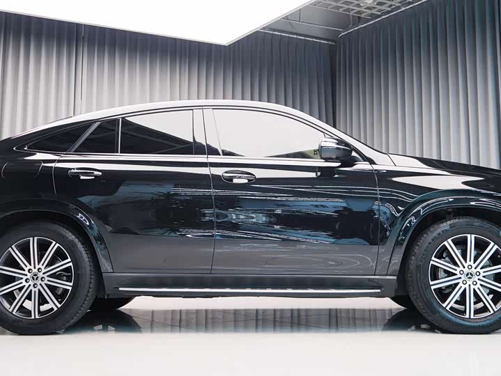 Mercedes-Benz GLE-Class Coupe 2022 2022款 GLE 350 4MATIC 轿跑SUV 豪华型