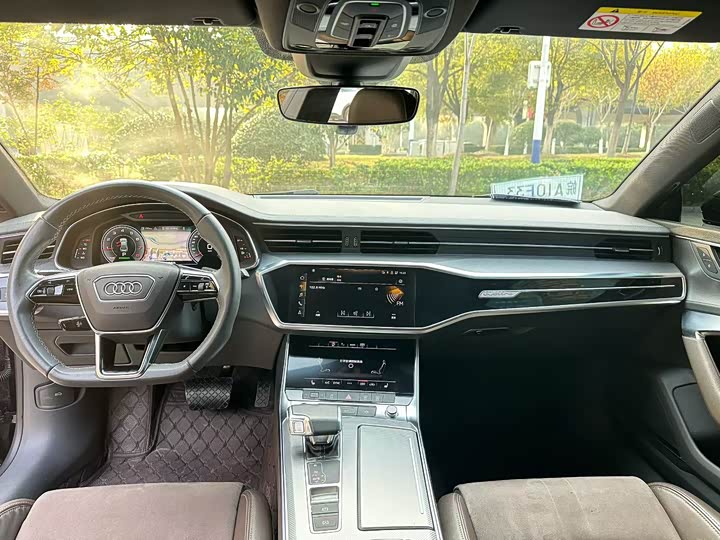 Audi A7L 2024 2024款 45TFSI S-line 筑梦型 流晶套装