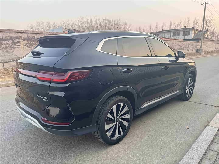 2025 BYD Song Plus Hybrid/EV