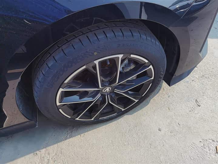 Changan UNI-V Hybrid 2024 2024款 蓝鲸智电iDD 136km 智酷型