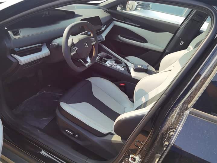 Changan UNI-V Hybrid 2024 2024款 蓝鲸智电iDD 136km 智酷型