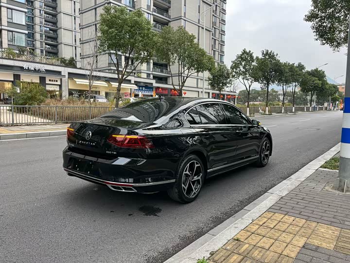 Volkswagen Magotan 2025 2025款 改款 众享款 330TSI DSG豪华型