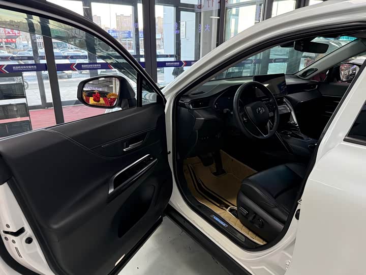 Toyota Venza 2024 2024款 2.0L CVT两驱尊贵版