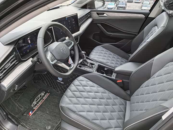 Volkswagen Sagitar L 2025 2025款 改款三 300TSI DSG超越版