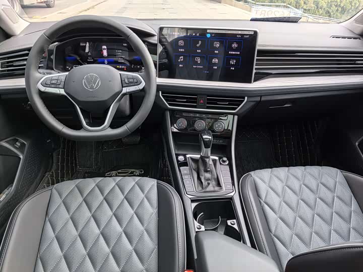 Volkswagen Sagitar L 2025 2025款 改款三 300TSI DSG超越版