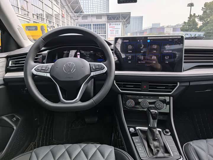 Volkswagen Sagitar L 2025 2025款 改款三 300TSI DSG超越版