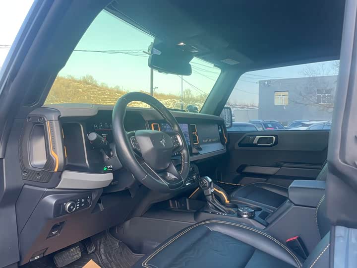 Ford Bronco 2024 2024款 2.3T 荒地