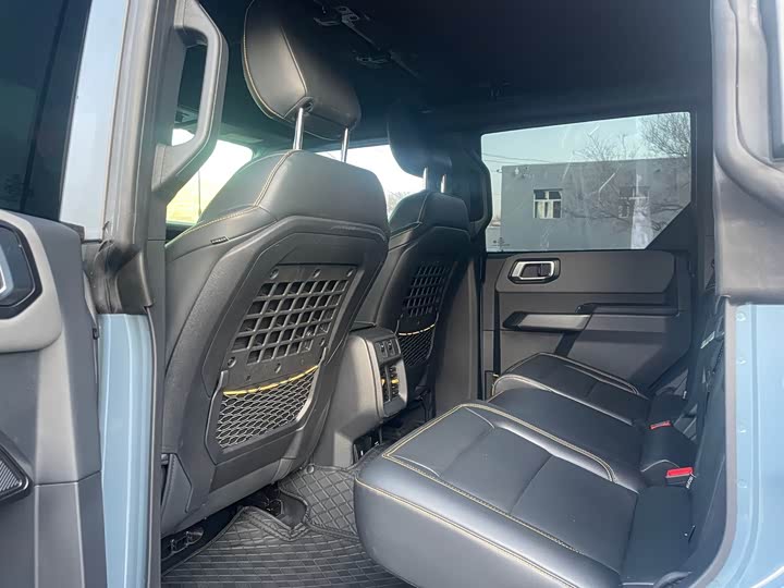 Ford Bronco 2024 2024款 2.3T 荒地