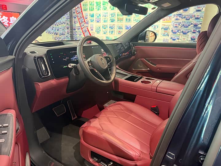 Aito M8 2025 2025款 增程 Ultra版 53.4kWh 5座版