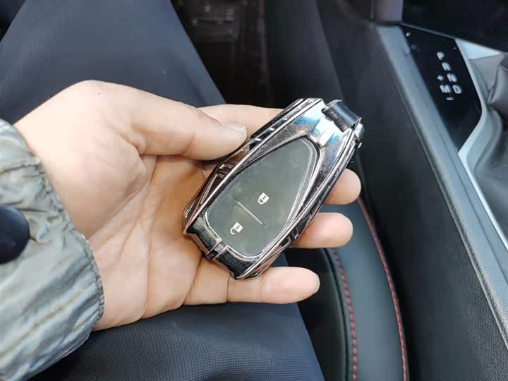 Chevrolet Orlando 2020 2020款 轻混 Redline 530T 自动纵享版（5+2款）