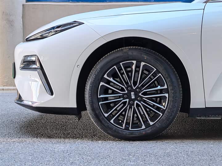 Geely Galaxy Starshine 8 EM-i 2025 2025款 130km EM-i 尊享版