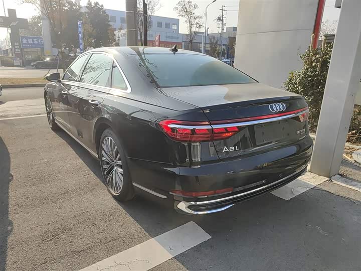Audi A8 2024 2024款 A8L 50 TFSI quattro 臻选型
