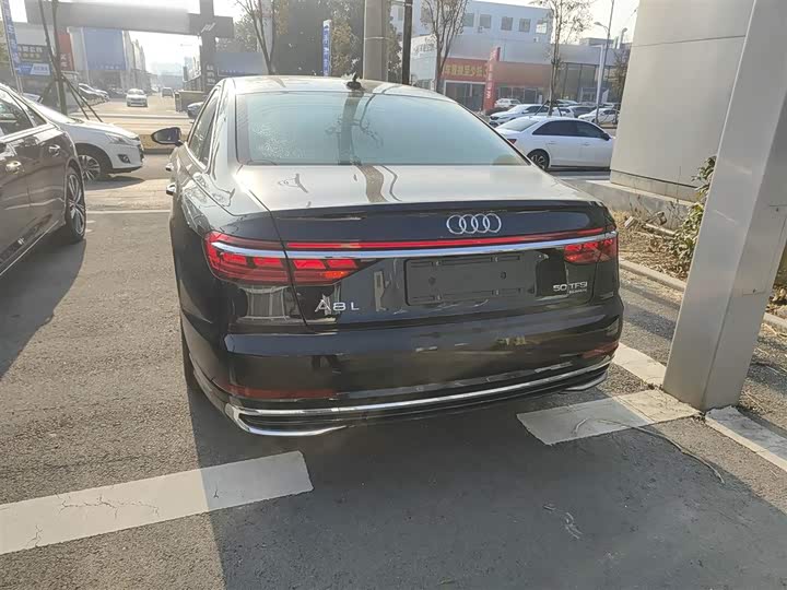 Audi A8 2024 2024款 A8L 50 TFSI quattro 臻选型